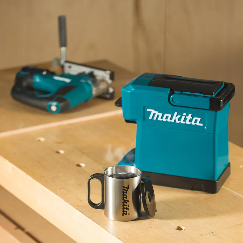 Cafetera Inalámbrica Compacta Makita Dcm501z Cordless Coffee Machine - Image 2
