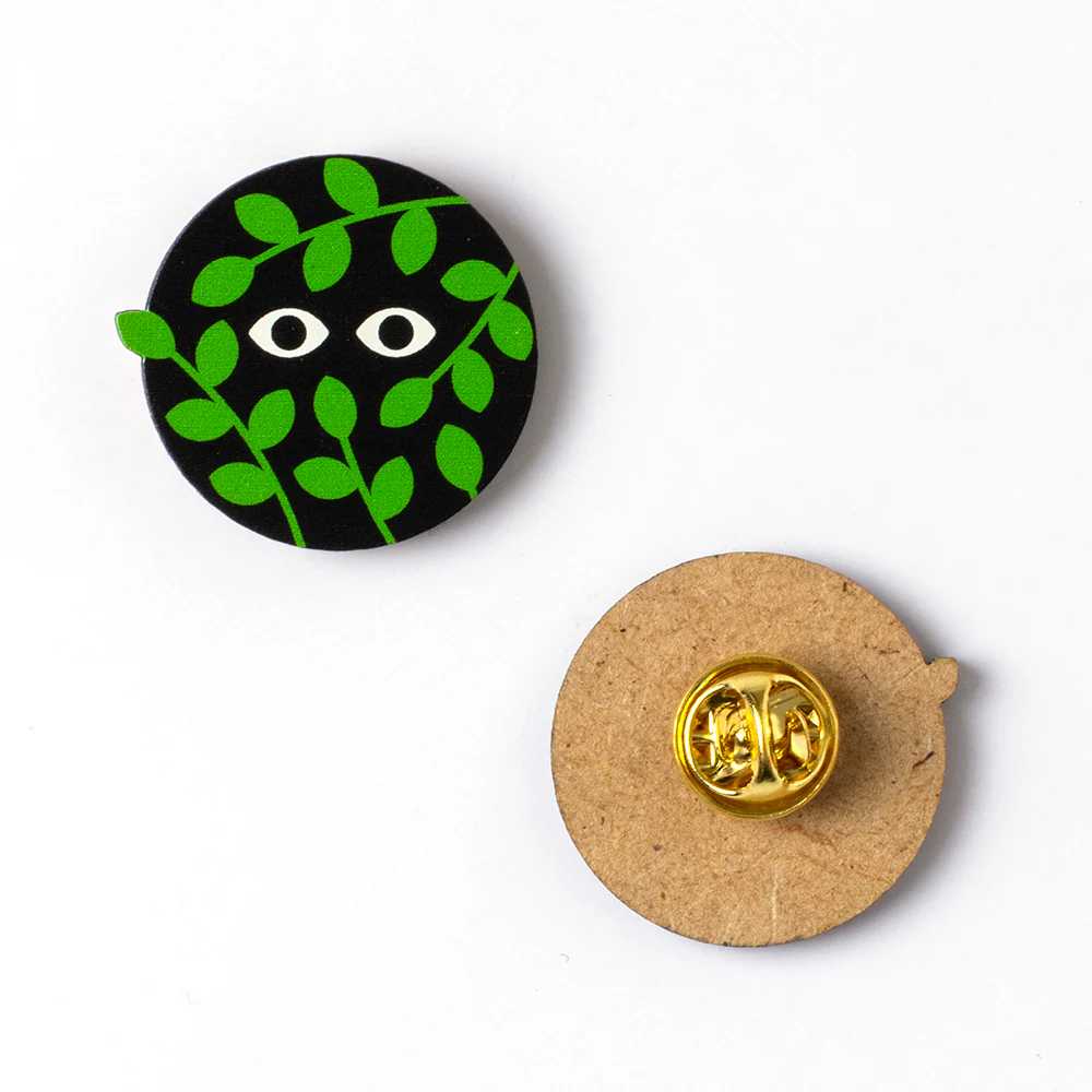Eyes Pin | Accesorio Moderno Y Original Para Chaquetas, Mochilas Y Bolsos - Image 2