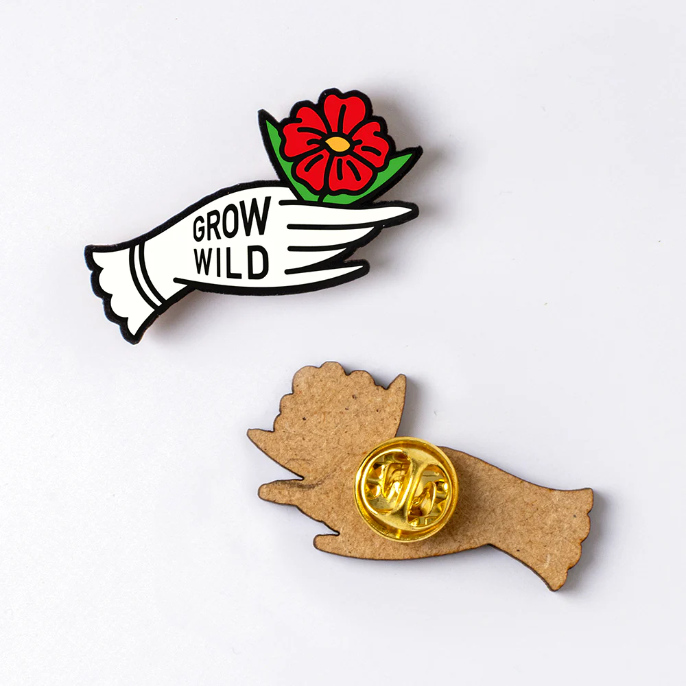 Grow Wild Pin | Accesorio Moderno Y Original Para Chaquetas, Mochilas Y Bolsos - Image 2