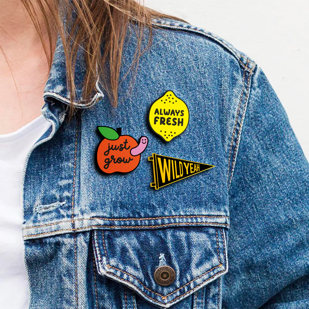 Just Grow Pin | Accesorio Moderno Y Original Para Chaquetas, Mochilas Y Bolsos - Image 3