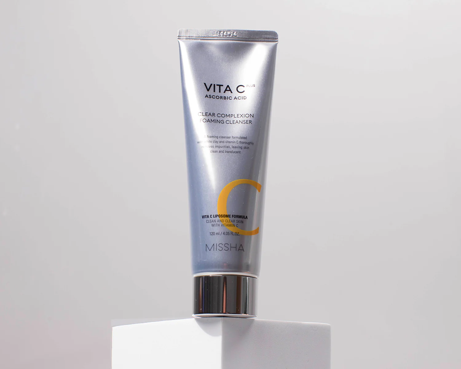 Missha Vita_c_plus_clear_complexion_foaming_cleanser