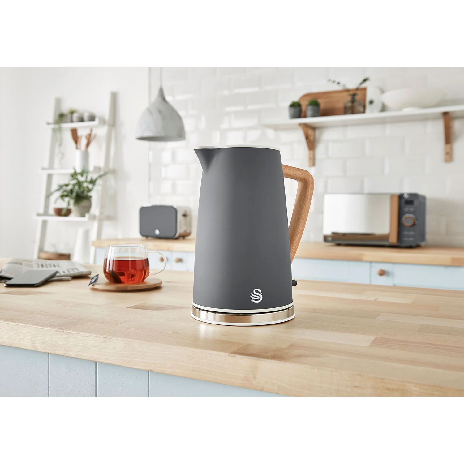 Swan Nordic Hervidor Agua Eléctrico Ultra Rápido, 1,7 L, Sin Bpa, Resistencia Oculta, Inalámbrico, Sk14610gryneu, Gris - Image 2
