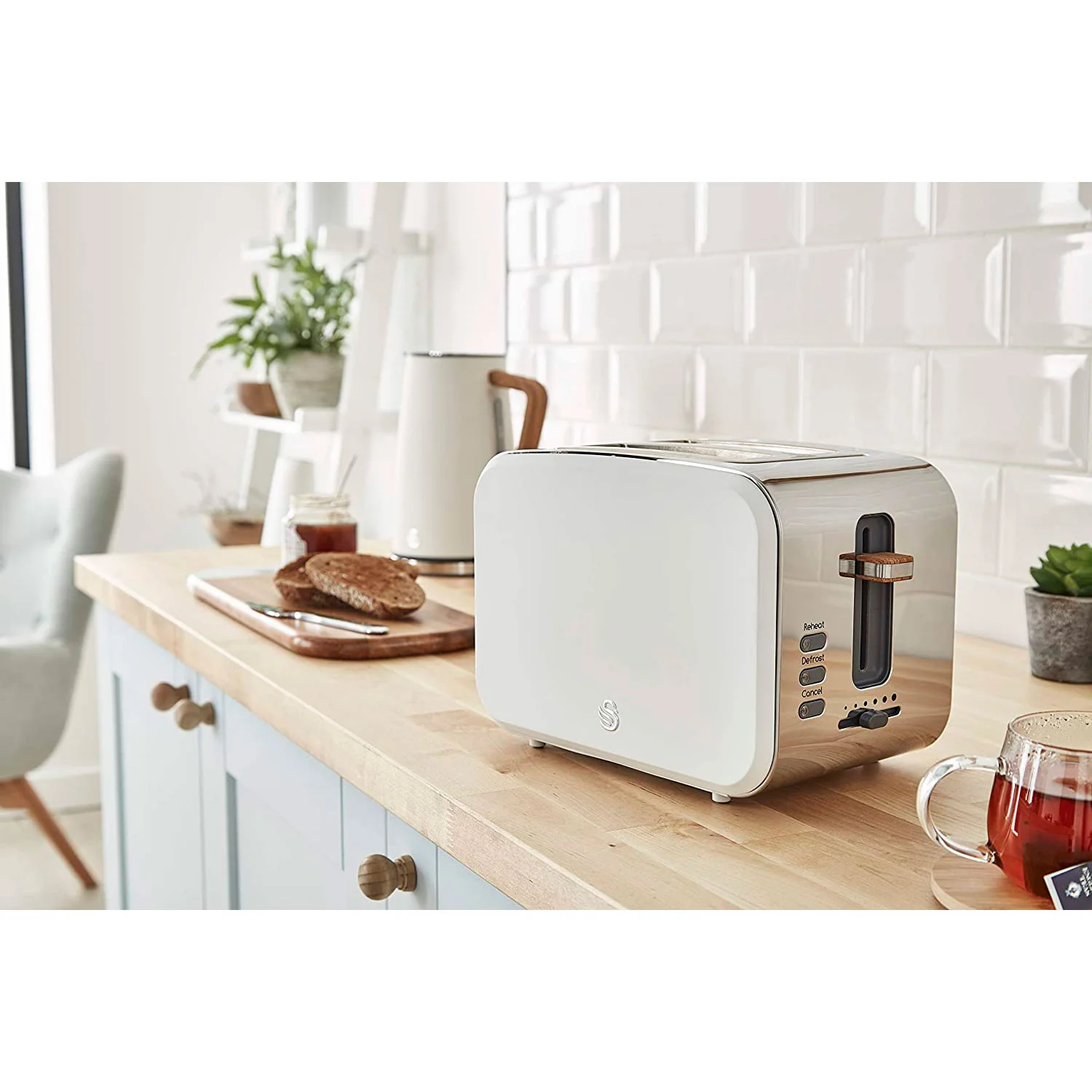 Swan Nordic Set Desayuno, Hervidor Agua 1,7 L, Tostadora Ranura Ancha 2 Rebanadas, Diseño, Stp2090whtneu, Blanco 2200w - Image 4
