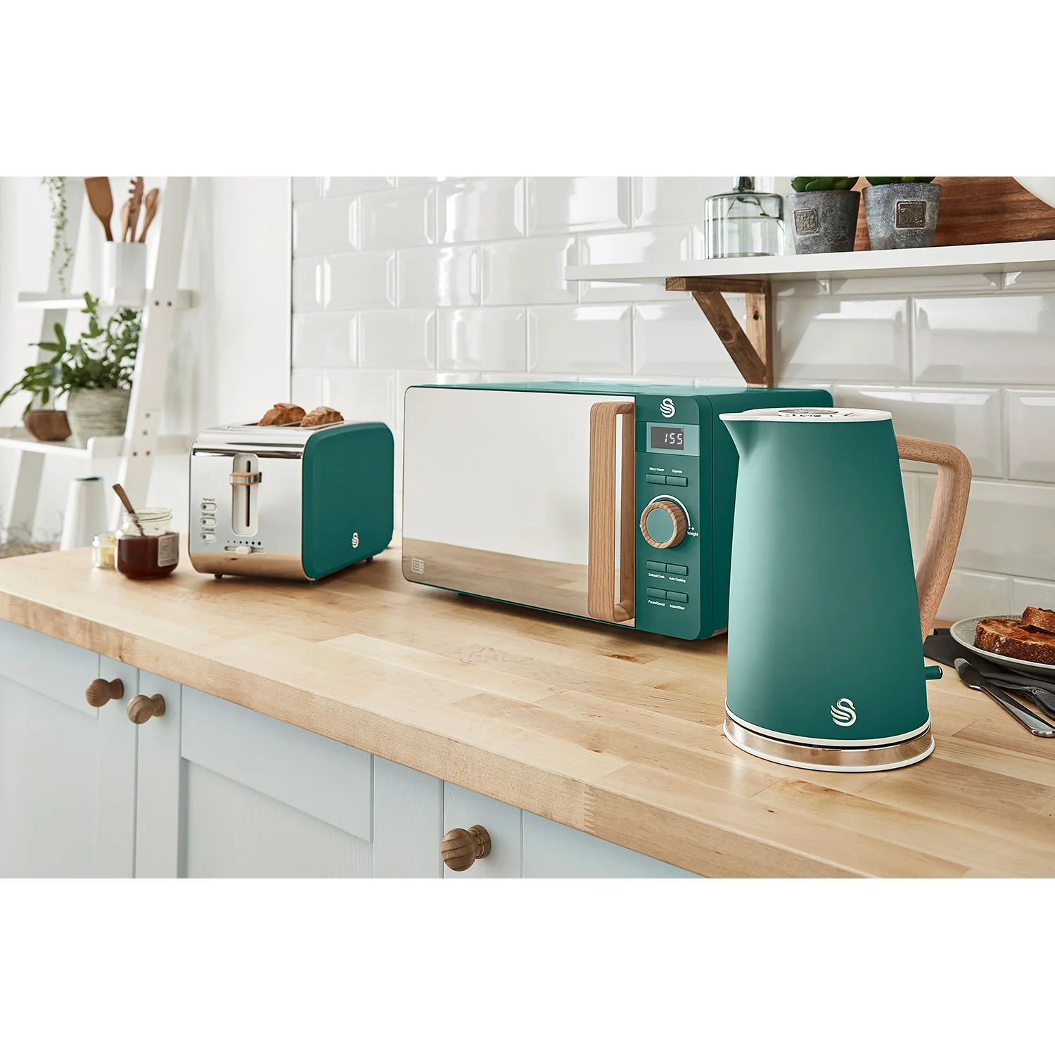 Swan Nordic Set Desayuno, Hervidor Agua 1,7l, Tostadora 2 Rebanadas, Microondas 20l Digital, Strp1060greneu, Verde - Image 2